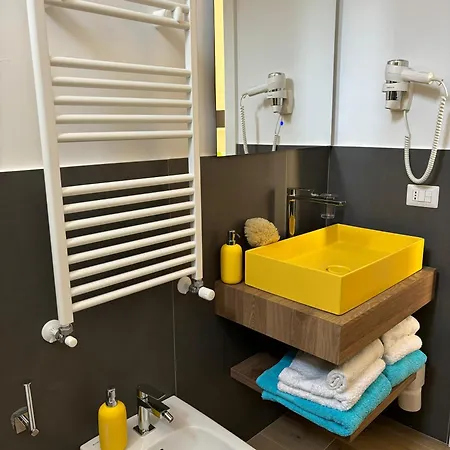 Le Dimore Dell'artista Napels