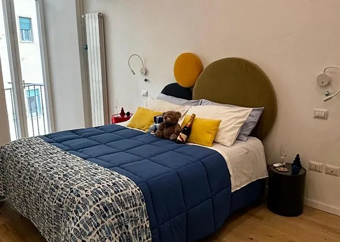 Le Dimore Dell'artista * Neapel